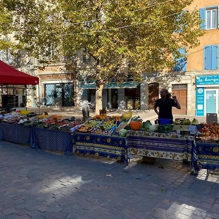Akropole De Caroline, Central, Lumineux, Calme, Free Parking, Lift, 3 Beds Draguignan Exteriör bild