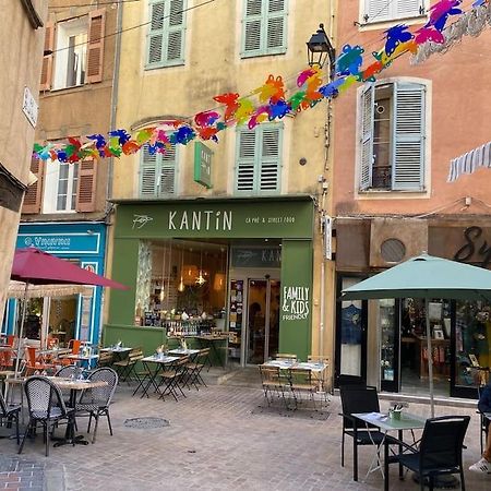 Akropole De Caroline, Central, Lumineux, Calme, Free Parking, Lift, 3 Beds Draguignan Exteriör bild