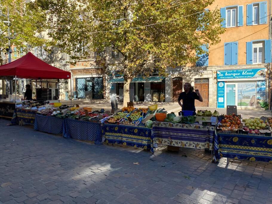 Akropole De Caroline, Central, Lumineux, Calme, Free Parking, Lift, 3 Beds Draguignan Exteriör bild