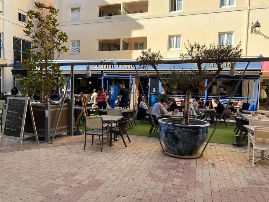 Akropole De Caroline, Central, Lumineux, Calme, Free Parking, Lift, 3 Beds Draguignan Exteriör bild