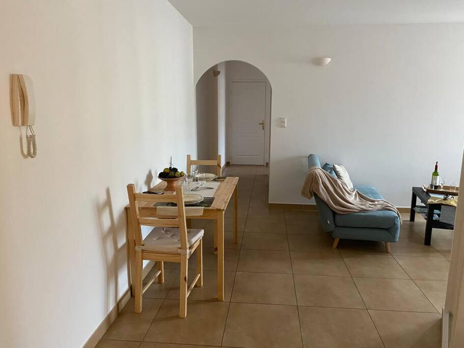 Akropole De Caroline, Central, Lumineux, Calme, Free Parking, Lift, 3 Beds Draguignan Exteriör bild